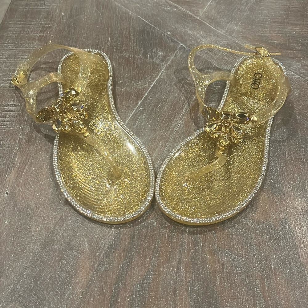 Jeweled gold shimmer jelly sandals size 9 1/2